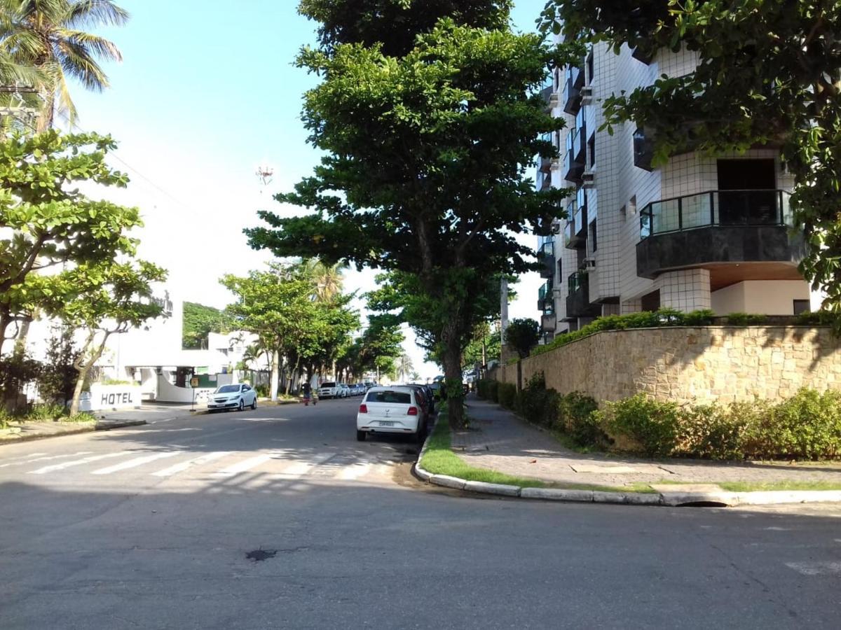 A 250M Da Praia Da Enseada Guarujá Esterno foto
